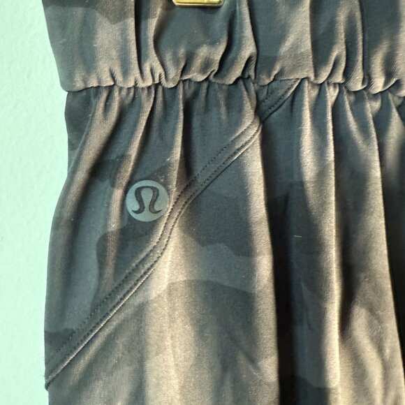 Lululemon Luxtreme Pants Keep Moving High-Rise 7/8 Ingonito Camo Multi Gray  4 - Picture 5 of 12
